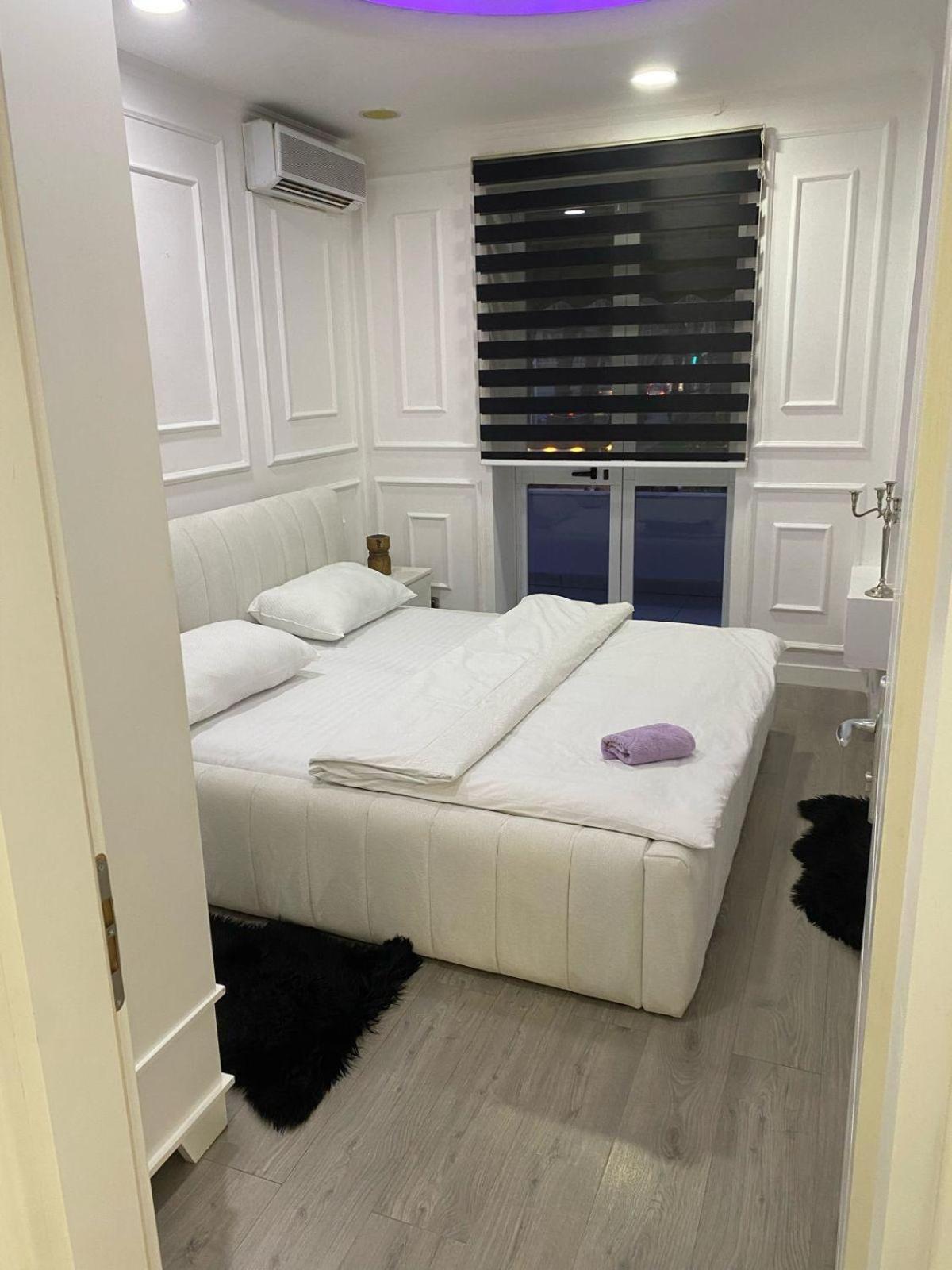 Park View Central Apartment Tiran Dış mekan fotoğraf